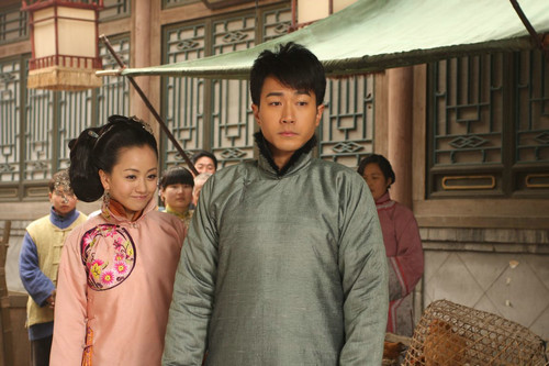 图揭影视剧“骨灰级”龙套美女 华妃娘娘演妖怪扮嫩