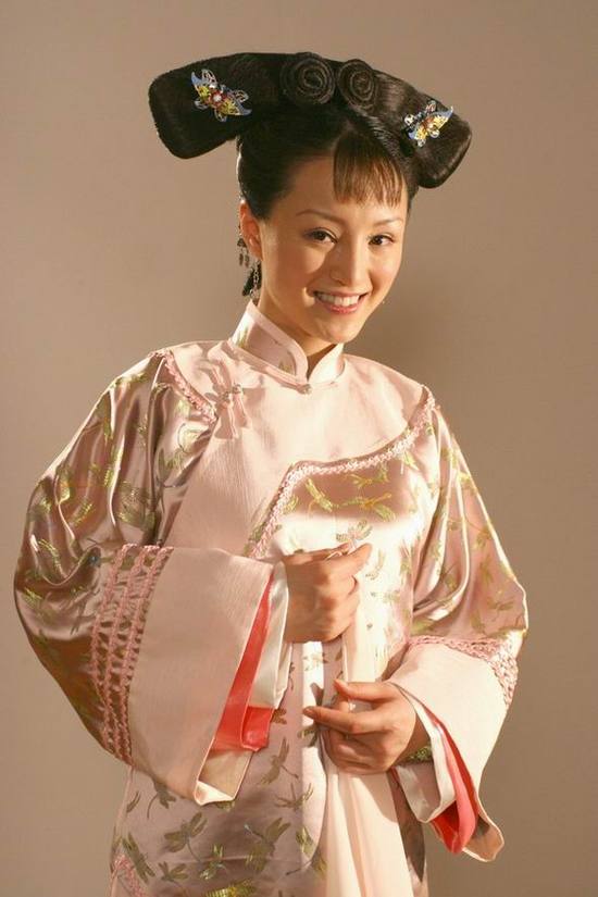 图揭影视剧“骨灰级”龙套美女 华妃娘娘演妖怪扮嫩