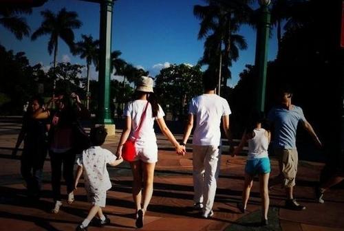 甄子丹五岁幼子难得曝光