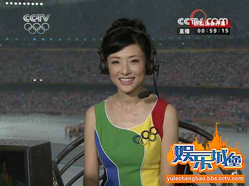 传董卿周涛恶斗:经纬跟定董卿 朱迅力挺周涛