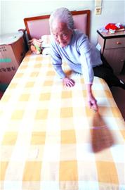 育婴师受热捧养老护工无人问 家政两极分化