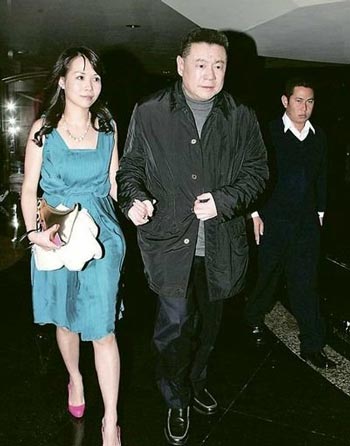 刘銮雄和他的女人们:李嘉欣蔡少芬拜倒门下