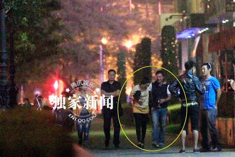 黄小蕾夜店醉酒 向宝马男投怀送抱