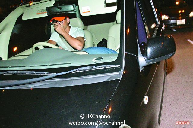 杨怡罗仲谦车震40分钟 动作诡异全程被拍