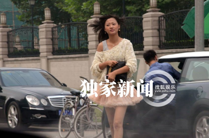 41岁王学兵甩孙宁另结新欢 新女友曝光清纯如学生