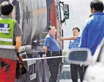 陕西安监局局长杨达才被撤职 纪委将进一步调查