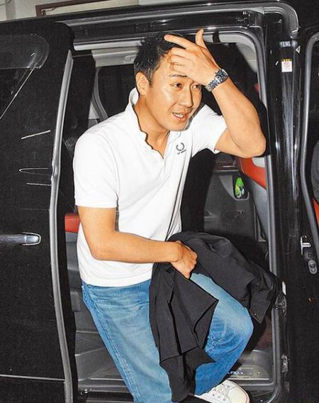 黎明付乐基儿亿元赡养费 揭曾经所送豪宅游艇