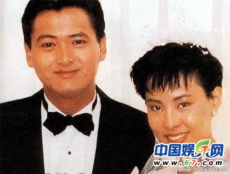 娱乐圈明星夫妻珍贵结婚照曝光