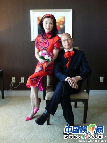 娱乐圈明星夫妻珍贵结婚照曝光