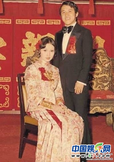 娱乐圈明星夫妻珍贵结婚照曝光
