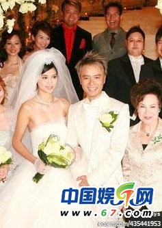娱乐圈明星夫妻珍贵结婚照曝光