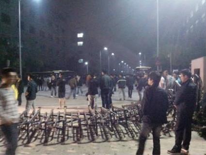 富士康园区发生内部员工打架事件 致10余人受伤