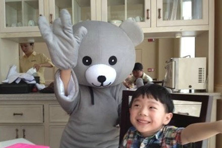 华少5岁儿子生活照曝光 妻子是我爱记歌词编导