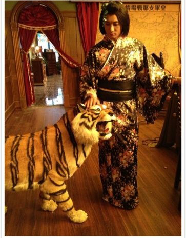 吴奇隆化妆扮日本艺妓