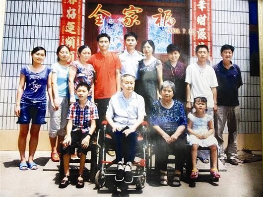 中国航母政委身世曝光:16岁加入海军