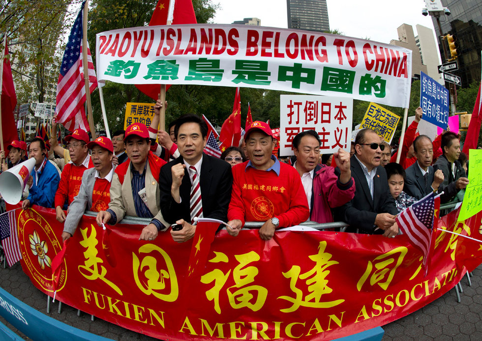 美国近千华人抗议野田挑衅中国主权
