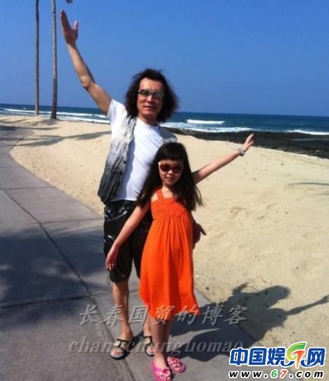 哈文李咏青涩结婚照曝光 大学爱情修成正果