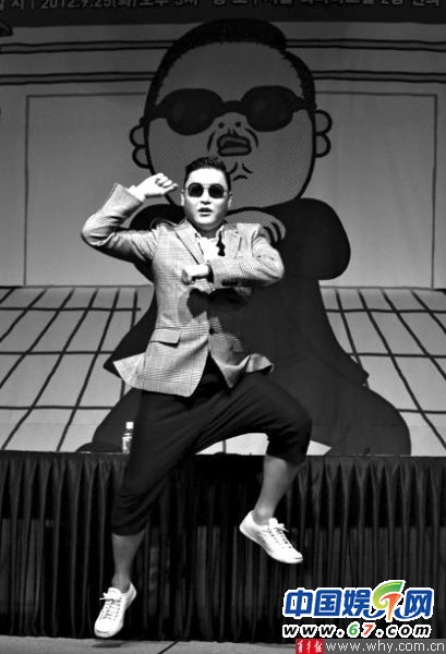 布兰妮穿旗袍跳骑马舞 盘点江南Style明星版