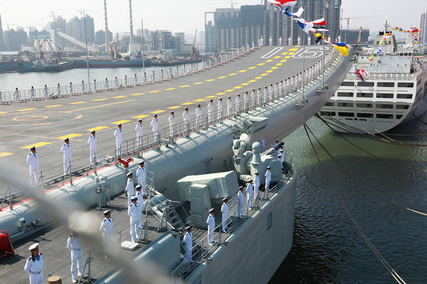 解读辽宁舰武器系统:无重型反舰导弹因用处不大