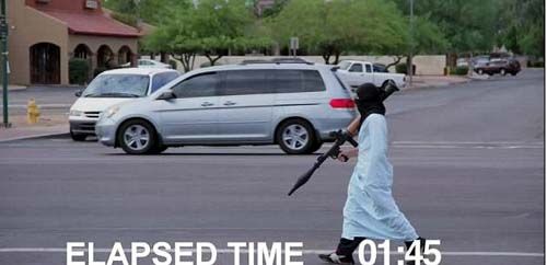 男子扮恐怖分子扛火箭筒上街 测警方反应时间