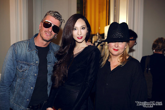 吴佩慈巴黎看秀形象百变 优雅淑女妖娆女郎惊艳