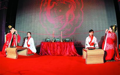 齐男娶楚女穿汉服行周礼