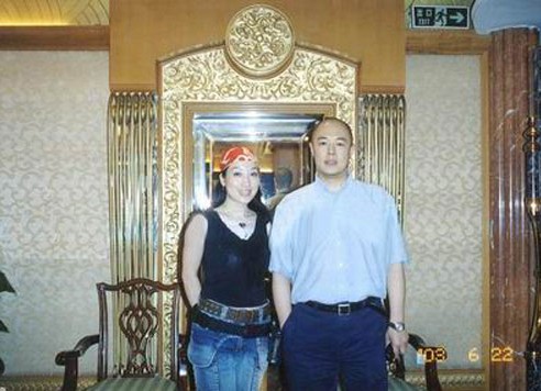 爆台女星上位法则 九成陪吃陪睡