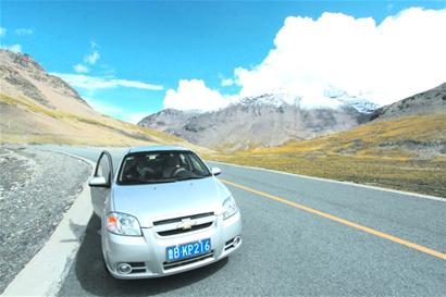 来回48天 六旬老人开着小车玩到尼泊尔(组图)