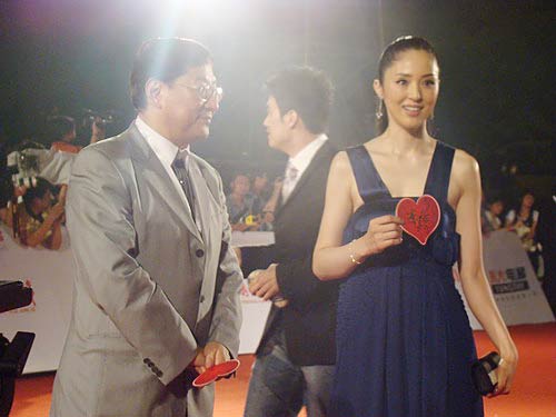 越长越惨不忍睹的年轻女星