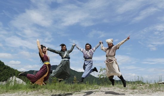 新白发魔女传幕后花絮曝光 萌点十足欢乐多