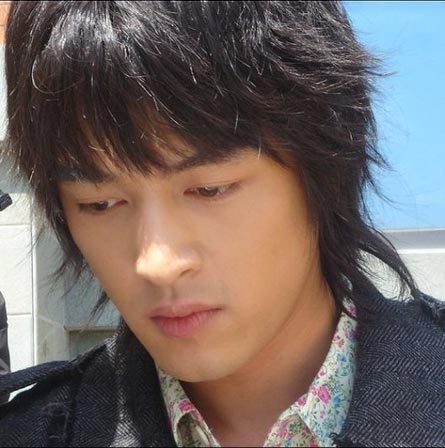 男明星罕见素颜照曝光 王力宏吴彦祖现真容