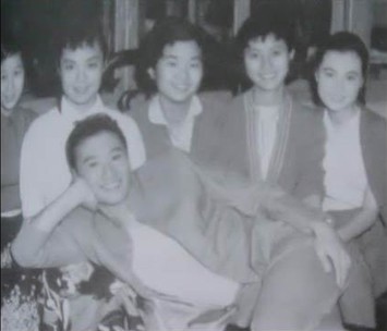 谢霆锋老爸谢贤风流韵事揭秘 比小女友大49岁