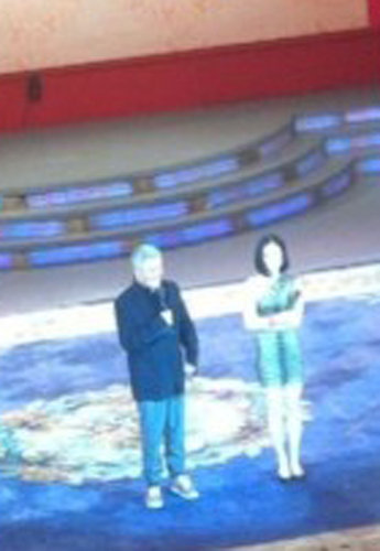 黄圣依下跪拜赵本山为师成赵家班 改唱二人转