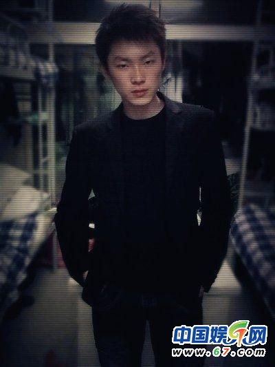 《好声音》梁博生活照曝光 美艳女友身份揭秘