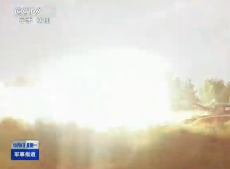 实拍南京军区炮兵跨省演练