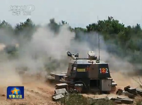 实拍南京军区炮兵跨省演练
