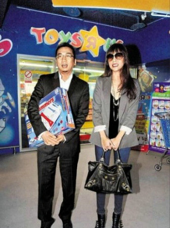 揭台湾艺人生存实况 被虐被卖肉