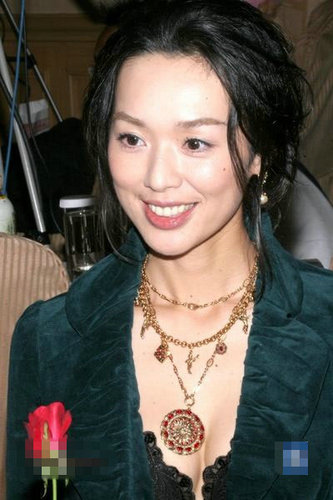 揭台湾艺人生存实况 被虐被卖肉