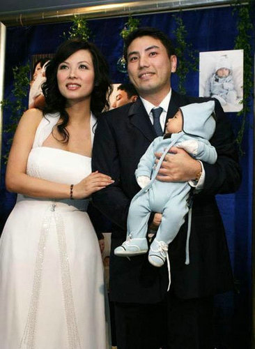 揭台湾艺人生存实况 被虐被卖肉