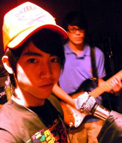 揭台湾艺人生存实况 被虐被卖肉