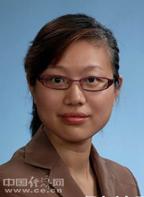 湖北通山31岁女县长8年6次破格提拔 被疑潜规则