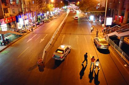 威海路地下将建人防工程 开辟停车场