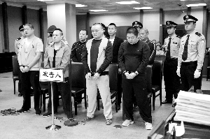 工人私设公堂折磨死小偷