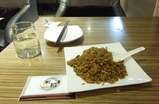 青岛香稻餐厅海鲜酱油饭没海鲜 称酱油是海鲜味的