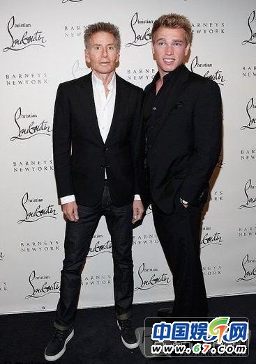 揭基情年代公开出柜20大男星 兰伯特曾与张玮同台飙歌