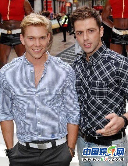 揭基情年代公开出柜20大男星 兰伯特曾与张玮同台飙歌