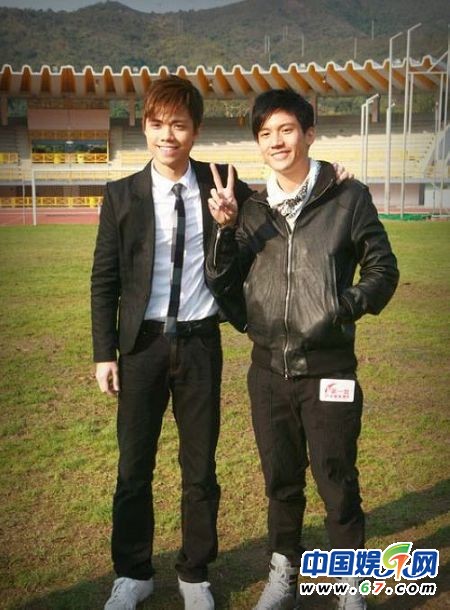 揭基情年代公开出柜20大男星 兰伯特曾与张玮同台飙歌