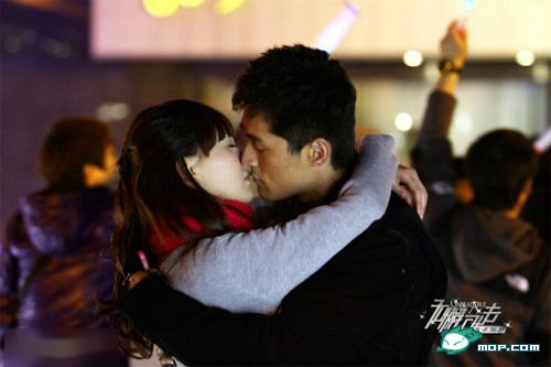 重温明星香艳吻戏 hold不住
