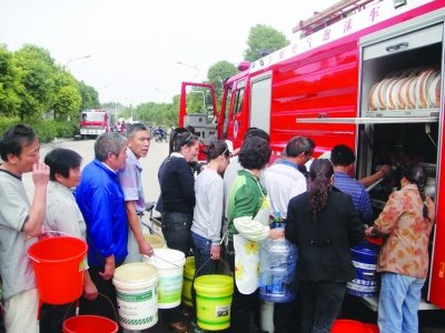 江苏镇江洲堤坍塌 江苏镇江洲堤坍塌