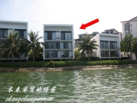 赵本山千金生活奢侈:住豪宅坐私人飞机出行